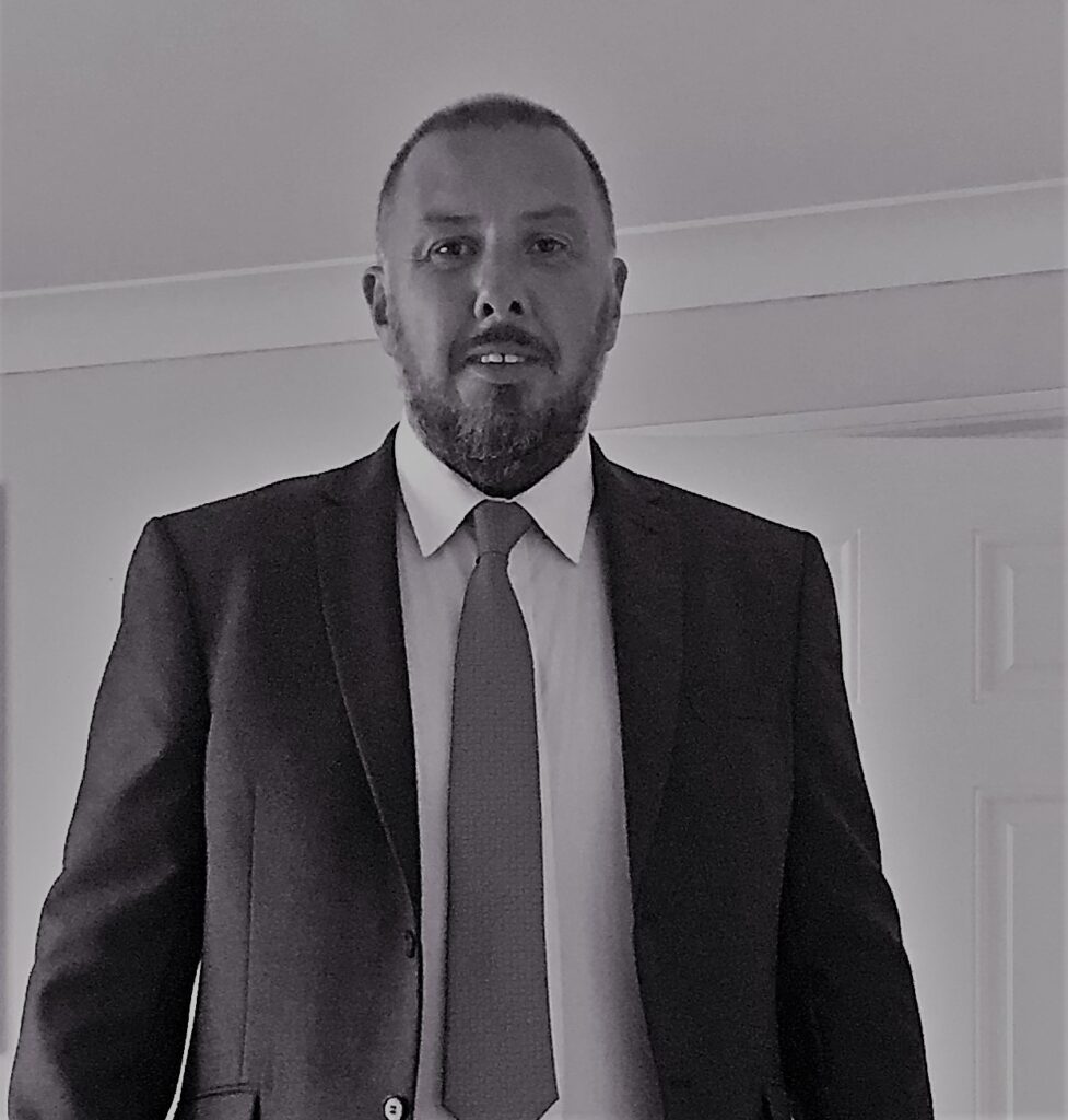 Photograph of Shaun Thomson.