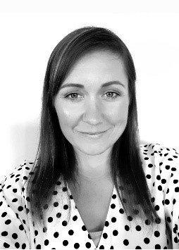 Bio photo of Jennifer Drew