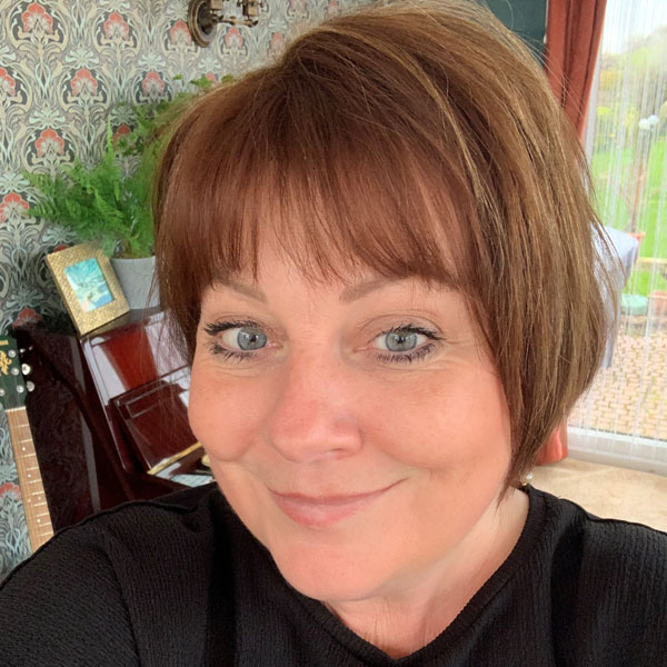 Bio photo of Heather Ross