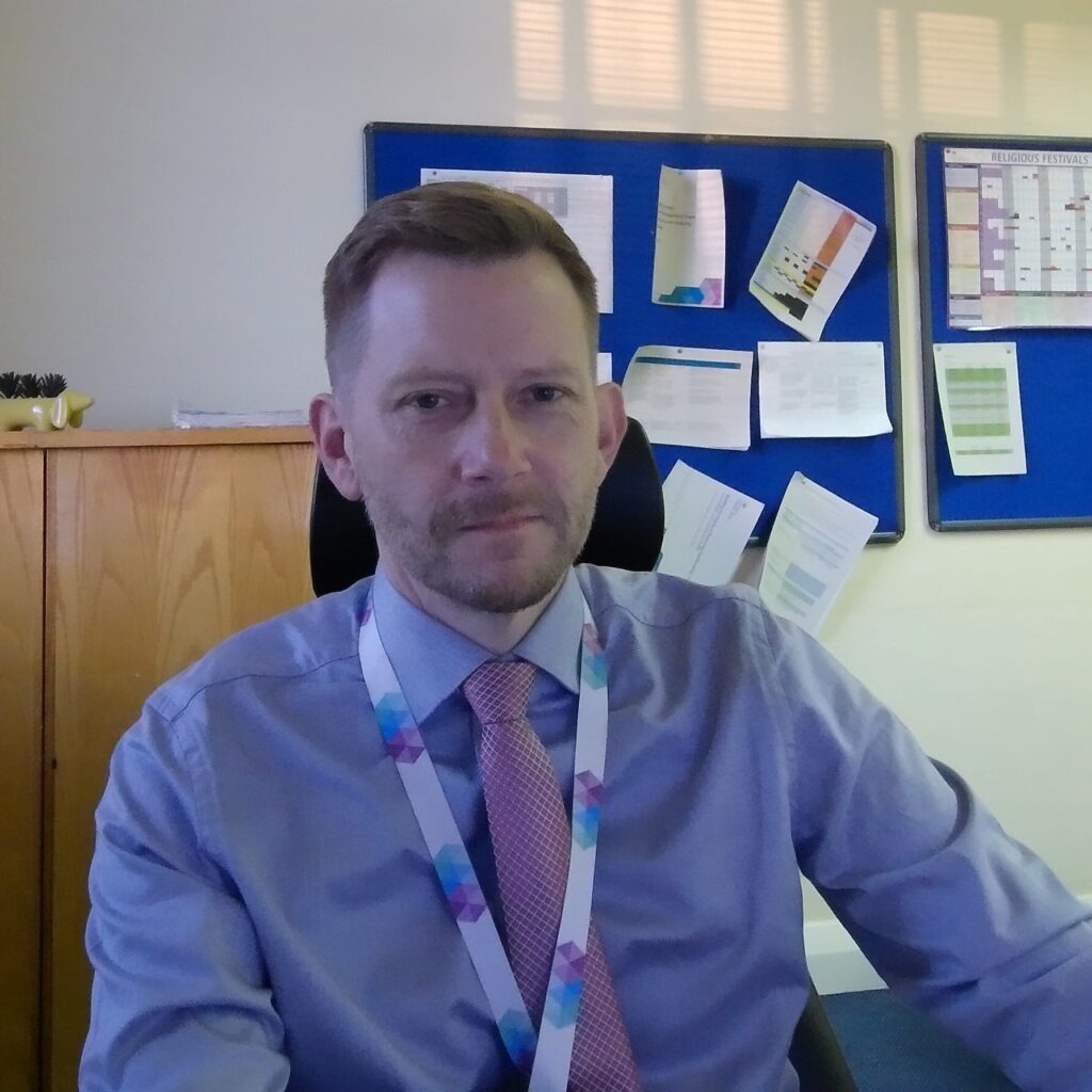 Bio photo of Dean Edmunds