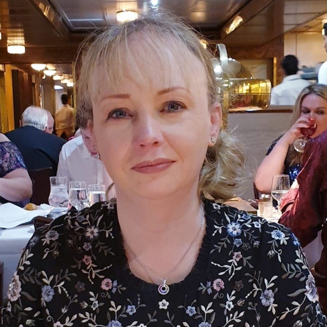 Bio photo of Dr Sinead Bloomfield