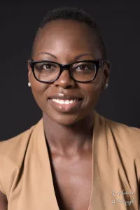 Amanda Adeola headshot