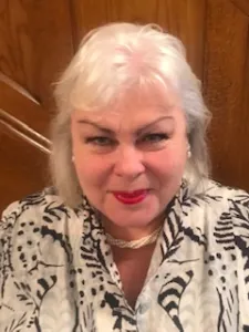 Janet Harries headshot