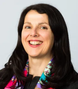 Raquel Agnello headshot